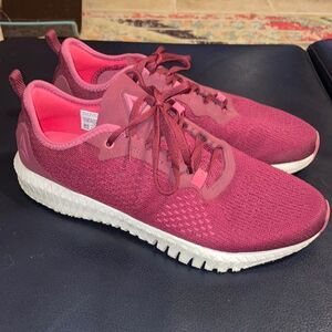 Reebok Flexagon Wine Berry Chalk Women Cross Training Shoes Sneakers CN2608